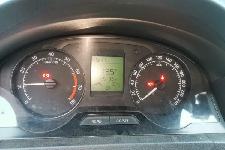 Used Skoda Rapid 2013 1.4L Manual Enjoyment Model Odometer Close Up