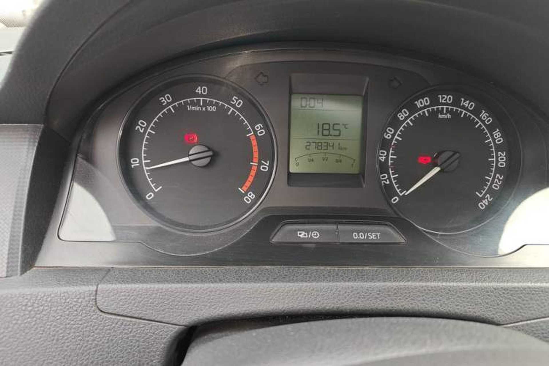 Used Skoda Rapid 2013 1.4L Manual Smart Selection Trim Odometer Close Up