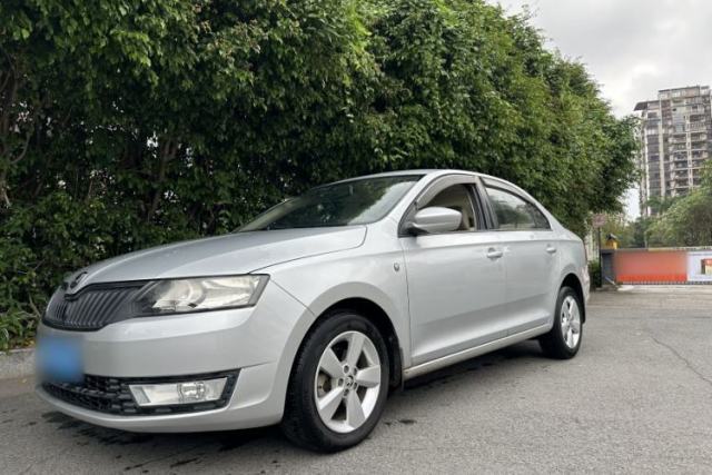 Used Skoda Rapid 2013 1.6L Automatic Smart Selection Model