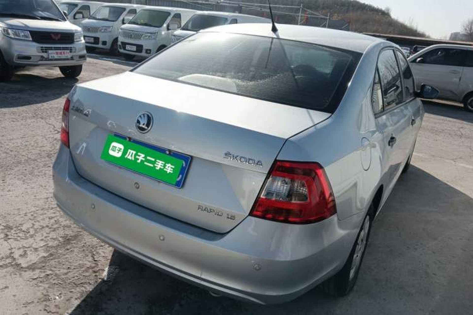 Used Skoda Rapid 2013 1.6L Manual Enjoyment Model Rear Right 45 Deg