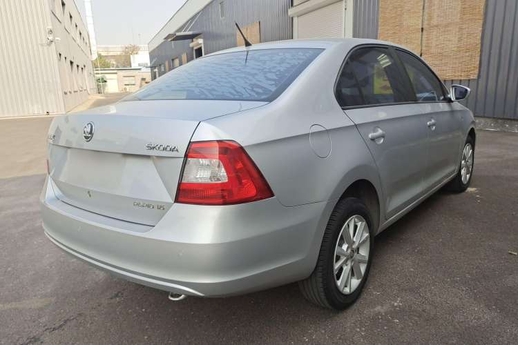 Used Skoda Rapid 2013 1.6L Automatic Preferred Model Rear Right 45 Deg