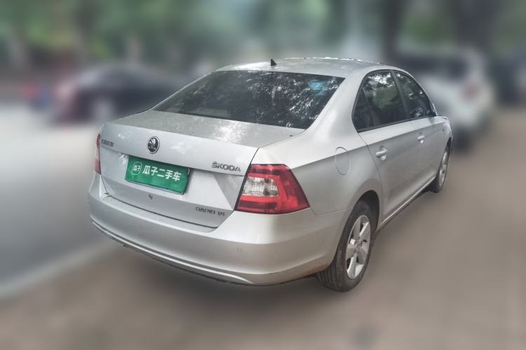 Used Skoda Rapid 2013 1.6L Automatic Smart Selection Model Rear Right 45 Deg