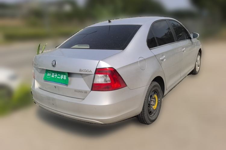 Used Skoda Rapid 2013 1.6L Automatic Smart Selection Model Rear Right 45 Deg