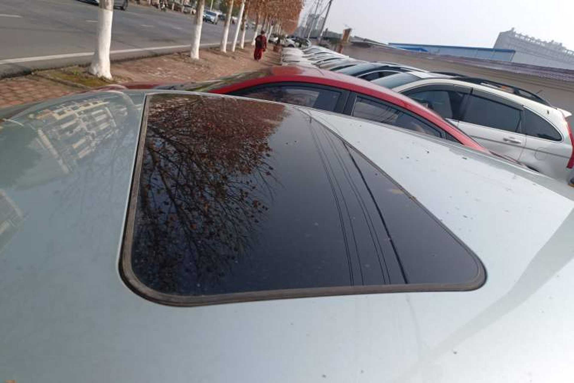 Used Skoda Rapid 2013 1.6L Automatic Preferred Model Roof