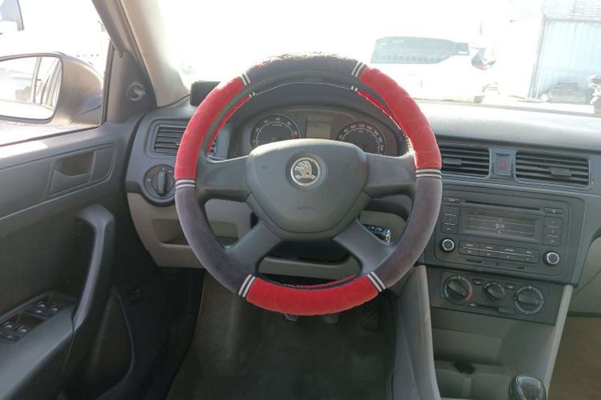 Used Skoda Rapid 2013 1.6L Manual Enjoyment Model Steering Wheel