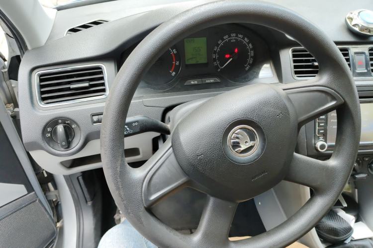 Used Skoda Rapid 2013 1.6L Manual Smart Selection Model Steering Wheel