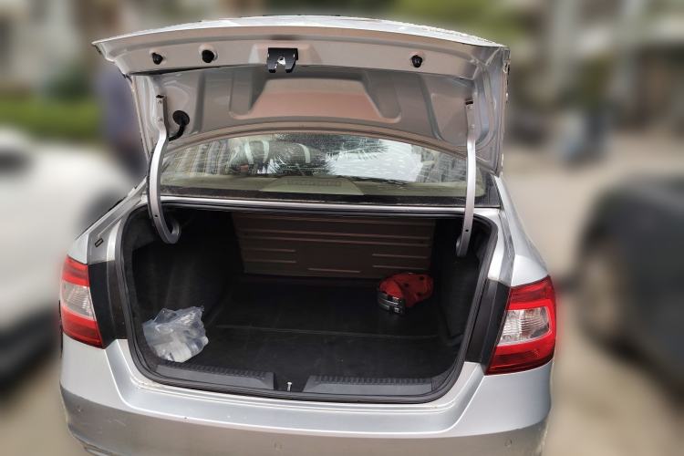Used Skoda Rapid 2013 1.6L Manual Smart Selection Model Trunk