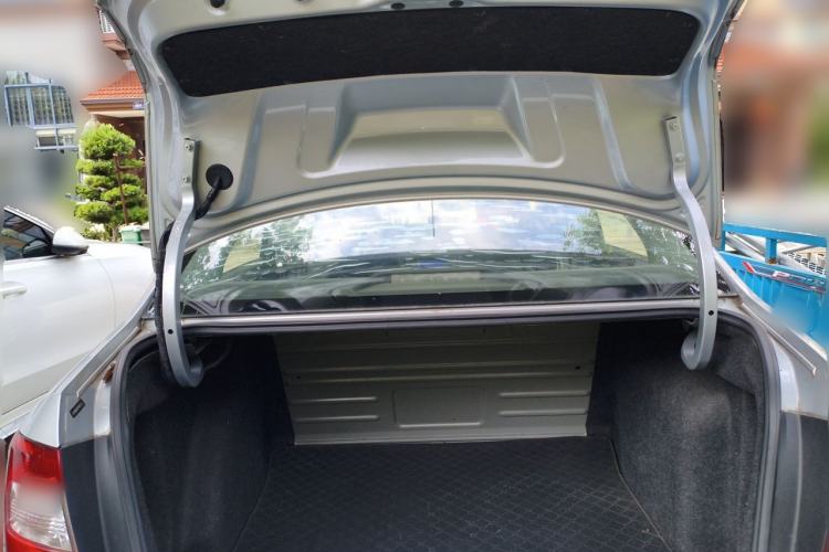Used Skoda Rapid 2013 1.6L Manual Smart Selection Model Trunk