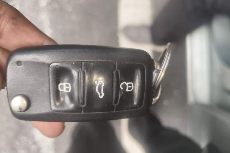 Used Skoda Rapid 2013 1.6L Automatic Smart Selection Model Vehicle Key