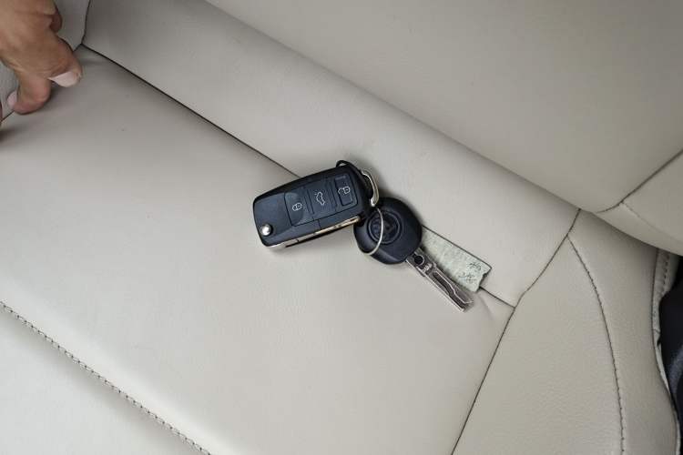 Used Skoda Rapid 2013 1.6L Automatic Preferred Model Vehicle Key