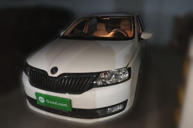Skoda Rapid 2013 1.4L Manual Smart Selection Trim de segunda mano