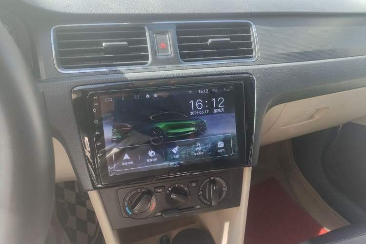 Used Skoda Rapid 2013 1.6L Automatic Smart Selection Model Audio And AC Panel