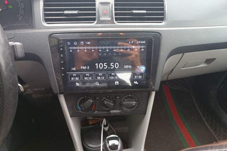 Used Skoda Rapid 2013 1.6L Automatic Smart Selection Model Audio And AC Panel