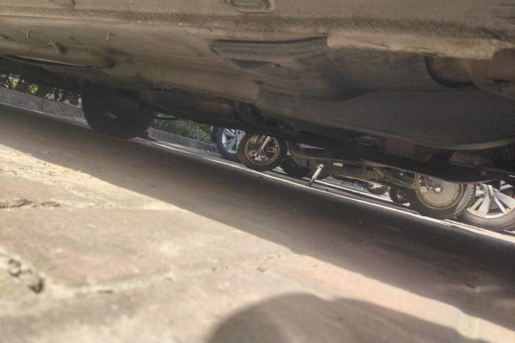 Used Skoda Rapid 2013 1.6L Manual Smart Selection Model Chassis Front Right