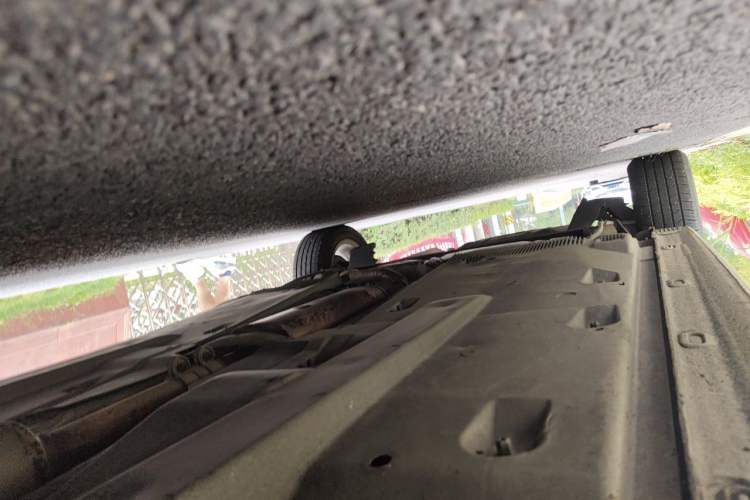 Used Skoda Rapid 2013 1.6L Manual Preferred Version Chassis Front Right