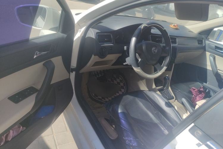 Used Skoda Rapid 2013 1.6L Automatic Smart Selection Model Driver Seat