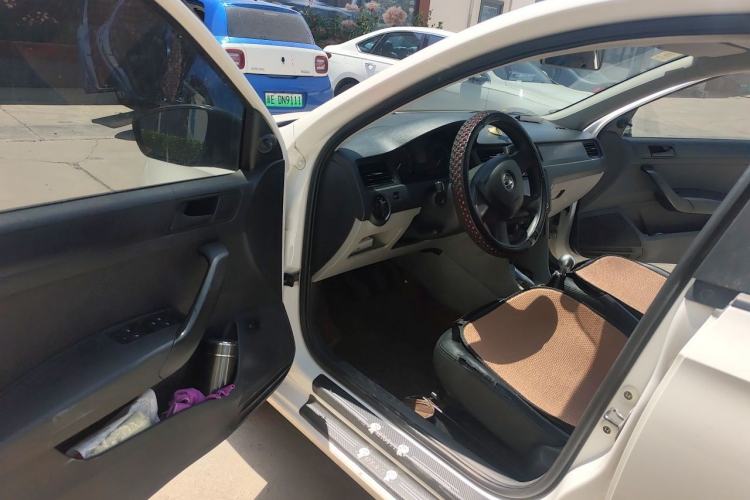 Used Skoda Rapid 2013 1.6L Manual Enjoyment Model Driver Seat