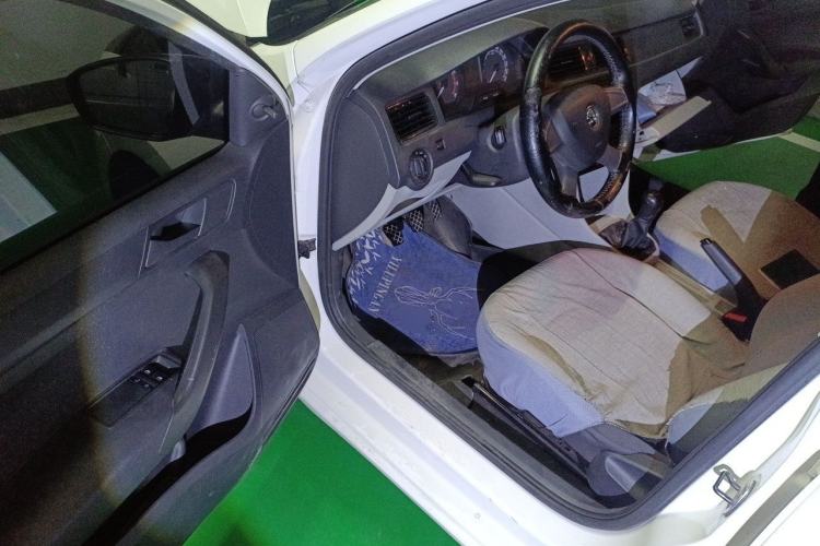 Used Skoda Rapid 2013 1.6L Manual Enjoyment Model Driver Seat