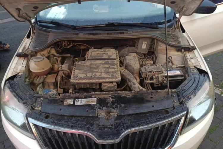 Used Skoda Rapid 2013 1.4L Manual Enjoyment Model Engine Bay