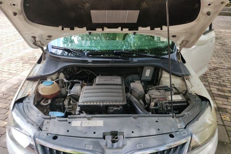 Used Skoda Rapid 2013 1.6L Automatic Smart Selection Model Engine Bay