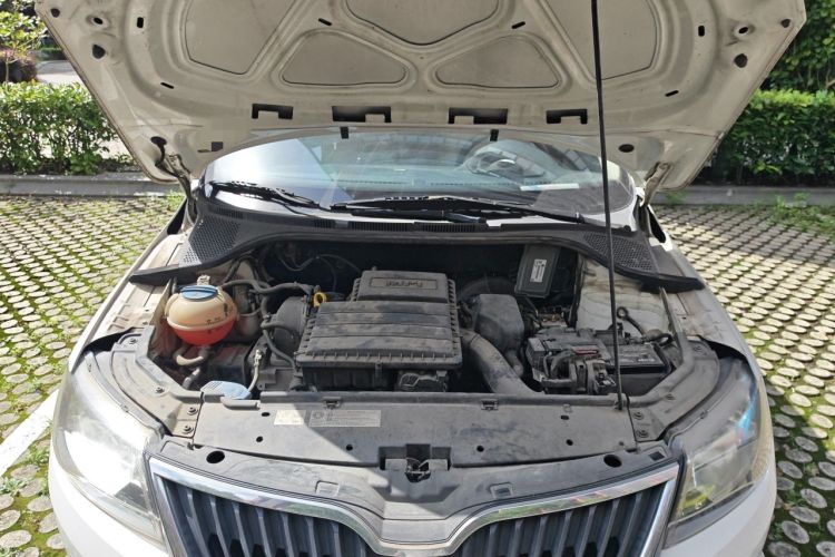 Used Skoda Rapid 2013 1.6L Manual Smart Selection Model Engine Bay