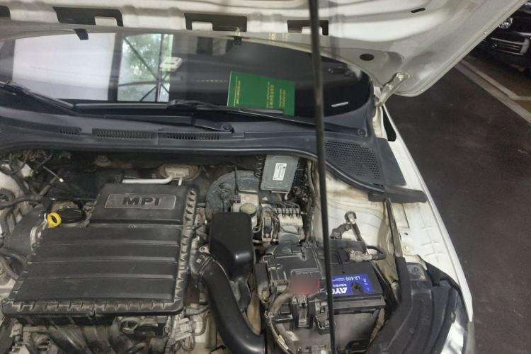 Used Skoda Rapid 2013 1.4L Manual Enjoyment Model Engine Bay Left
