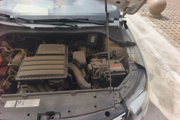 Used Skoda Rapid 2013 1.6L Automatic Smart Selection Model Engine Bay Left