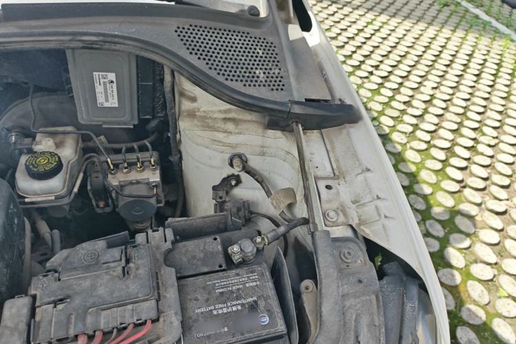 Used Skoda Rapid 2013 1.6L Manual Smart Selection Model Engine Bay Left