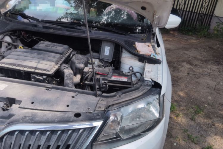 Used Skoda Rapid 2013 1.4L Manual Smart Selection Trim Engine Bay Left