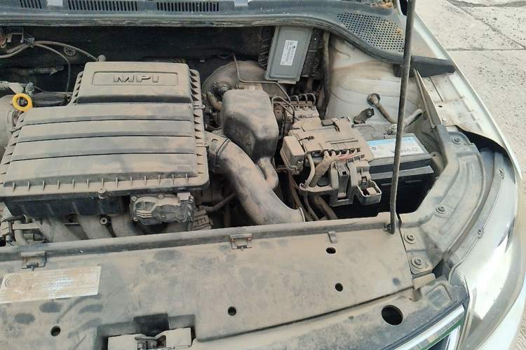 Used Skoda Rapid 2013 1.6L Manual Smart Selection Model Engine Bay Left