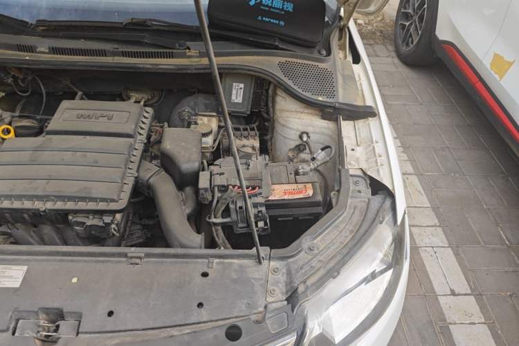 Used Skoda Rapid 2013 1.4L Manual Enjoyment Model Engine Bay Left