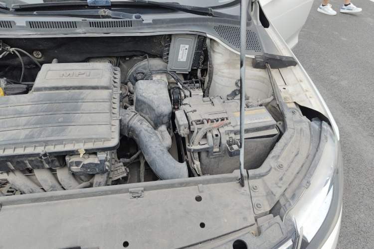 Used Skoda Rapid 2013 1.6L Manual Preferred Version Engine Bay Left
