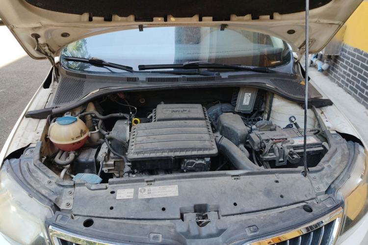 Used Skoda Rapid 2013 1.6L Manual Smart Selection Model Engine Bay