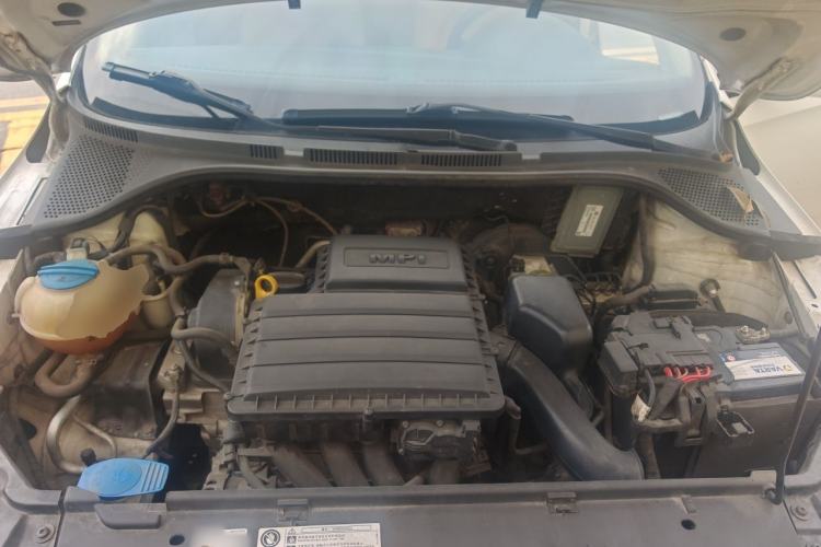 Used Skoda Rapid 2013 1.6L Automatic Smart Selection Model Engine Bay