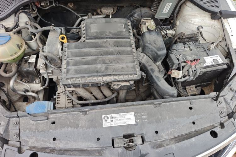 Used Skoda Rapid 2013 1.6L Automatic Smart Selection Model Engine Bay