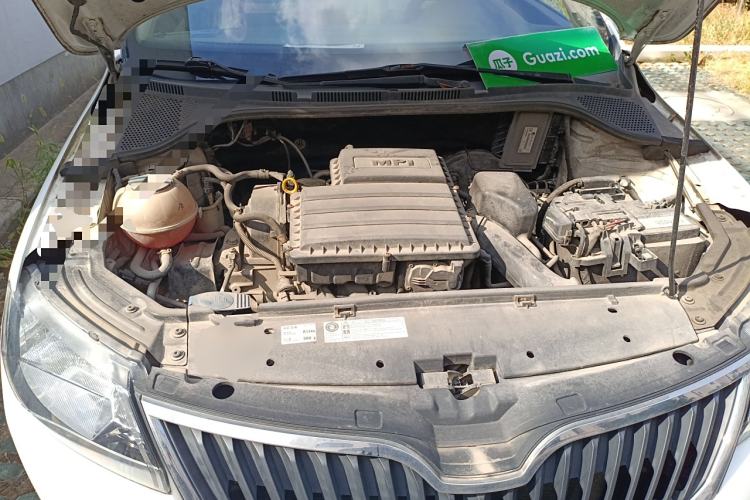 Used Skoda Rapid 2013 1.6L Automatic Smart Selection Model Engine Bay
