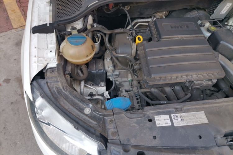 Used Skoda Rapid 2013 1.6L Manual Smart Selection Model Engine Bay Right