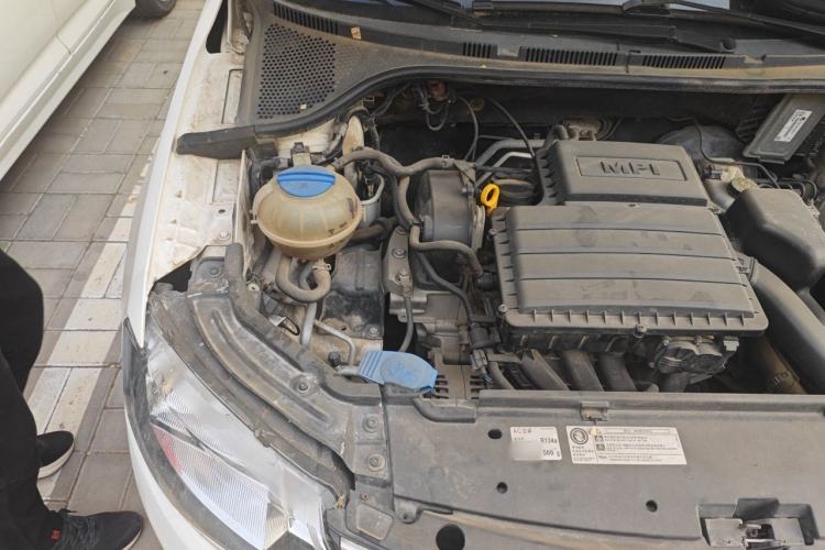 Used Skoda Rapid 2013 1.4L Manual Enjoyment Model Engine Bay Right