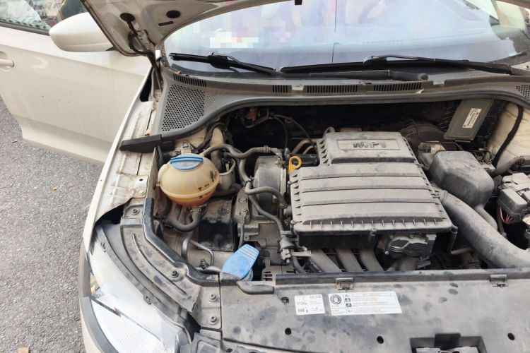 Used Skoda Rapid 2013 1.6L Automatic Smart Selection Model Engine Bay Right
