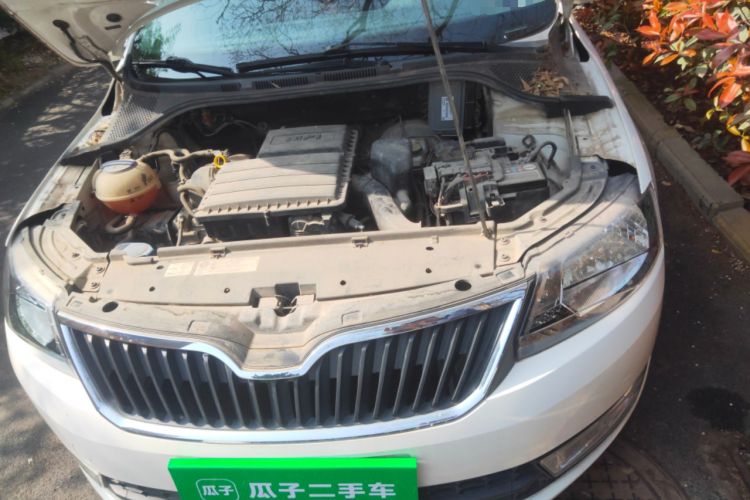 Used Skoda Rapid 2013 1.6L Automatic Smart Selection Model Engine Bay