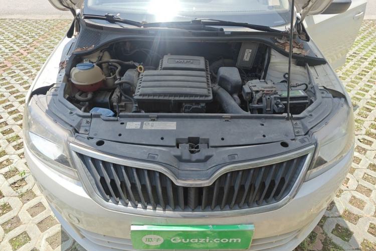Used Skoda Rapid 2013 1.6L Manual Enjoyment Model Engine Bay