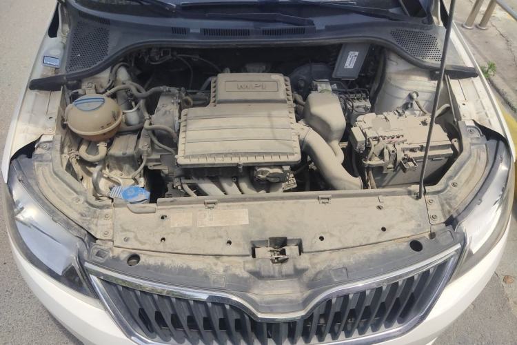 Used Skoda Rapid 2013 1.6L Manual Enjoyment Model Engine Bay
