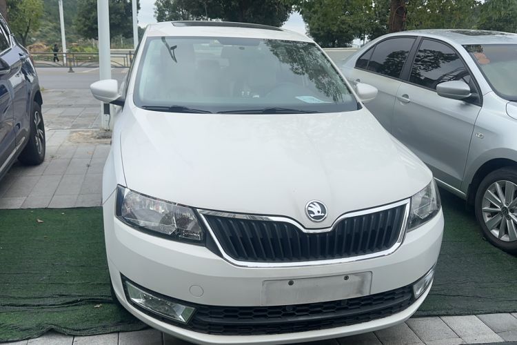 Used Skoda Rapid 2013 1.6L Automatic Smart Selection Model Exterior 1