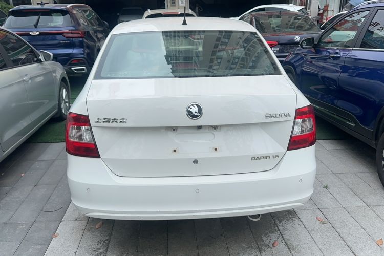 Used Skoda Rapid 2013 1.6L Automatic Smart Selection Model Exterior 3