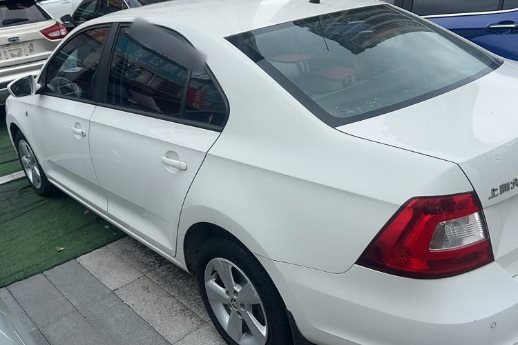 Used Skoda Rapid 2013 1.6L Automatic Smart Selection Model Exterior 4