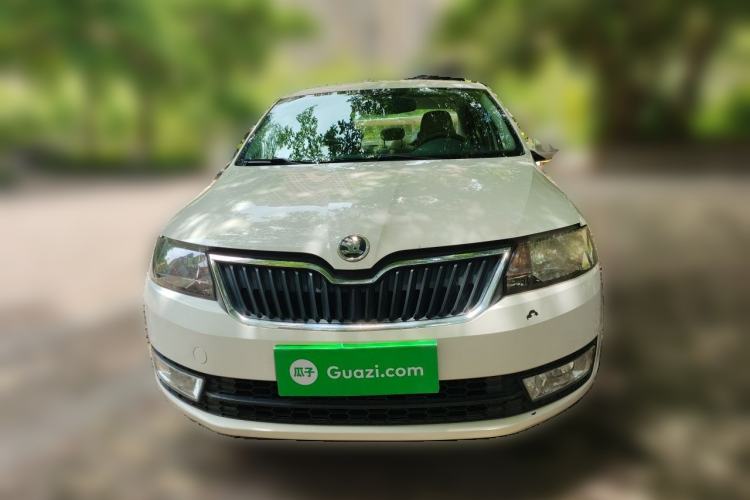 Used Skoda Rapid 2013 1.6L Automatic Smart Selection Model Front