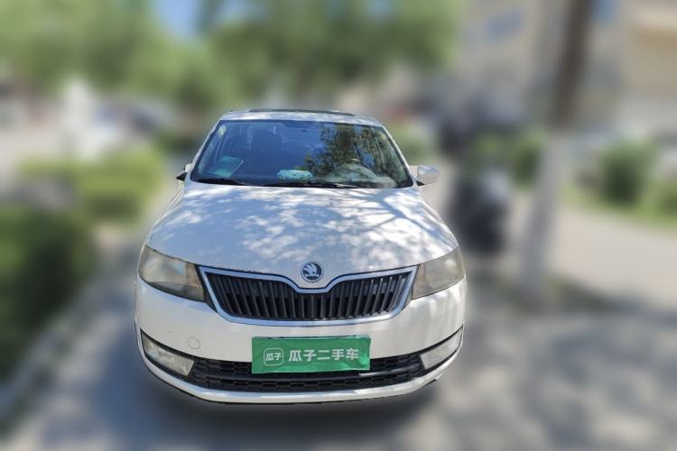 Used Skoda Rapid 2013 1.6L Manual Smart Selection Model Front