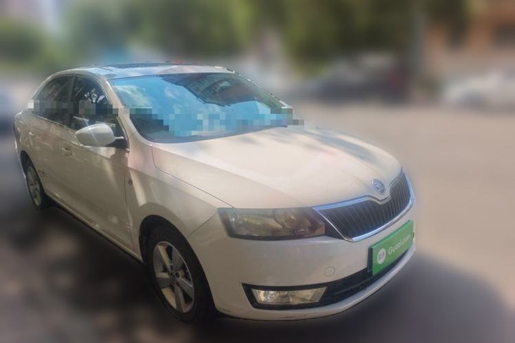 Used Skoda Rapid 2013 1.6L Automatic Smart Selection Model Front Right 45 Deg