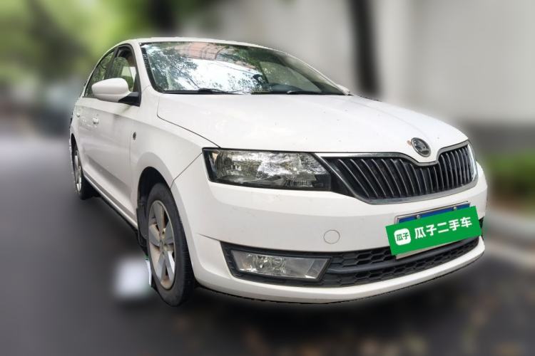 Used Skoda Rapid 2013 1.6L Manual Smart Selection Model Front Right 45 Deg