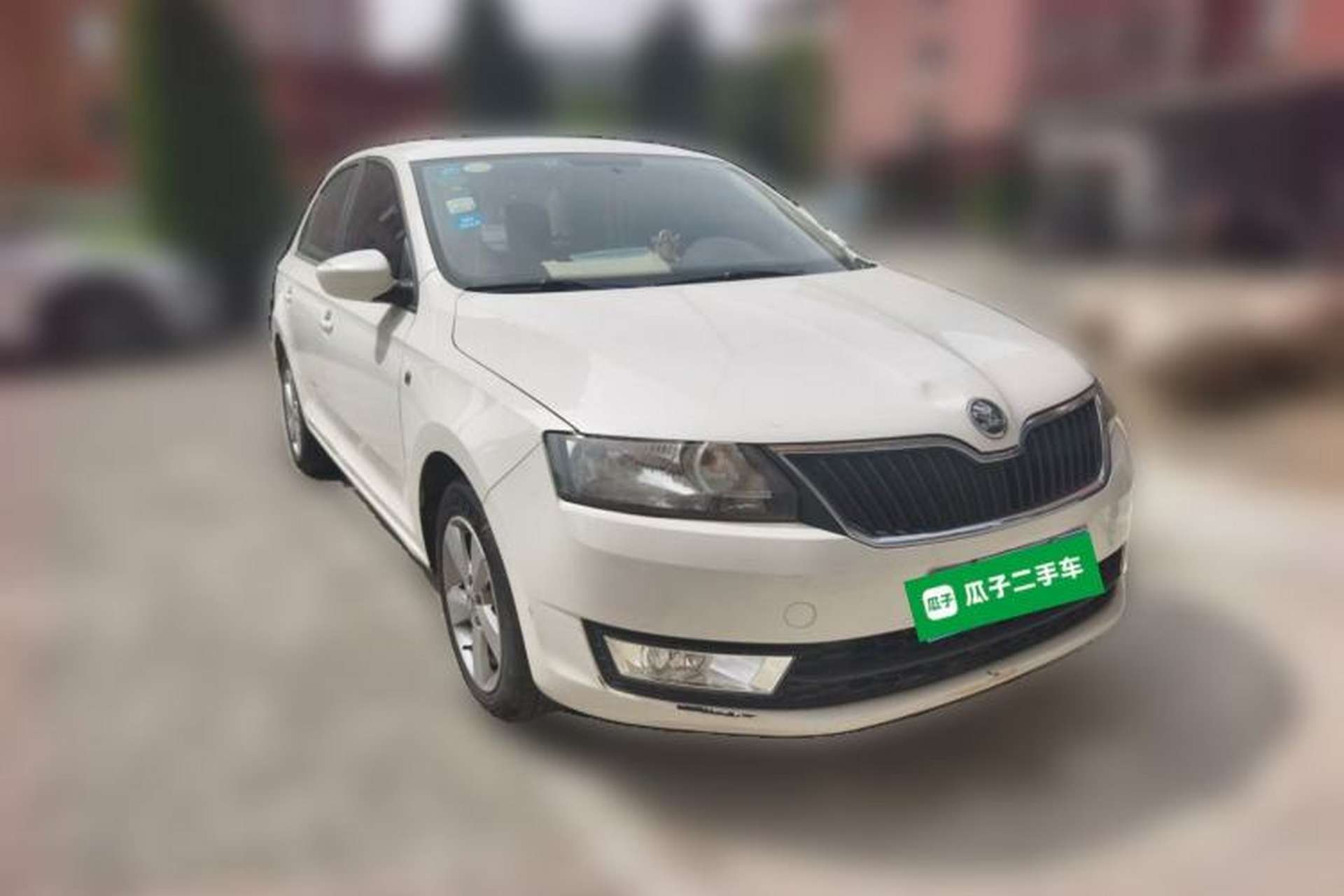 Used Skoda Rapid 2013 1.6L Automatic Smart Selection Model Front Right 45 Deg